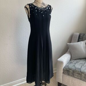 Adrianna Papell Dress 6 Black Sequin 100% Silk Classic‎ Vintage Whimisical Fairy